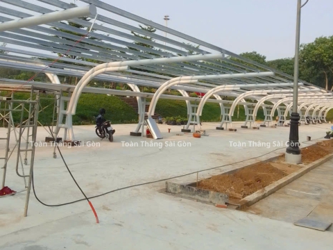  Nhà xe Trường Đại học Khoa học Xã hội và Nhân văn